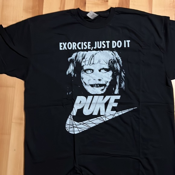 BLACKSANCTUARY EXORCISE, JUST DO IT PUKE TEE XXL UNISEX. 🤮🤮🤮 - Picture 3 of 3
